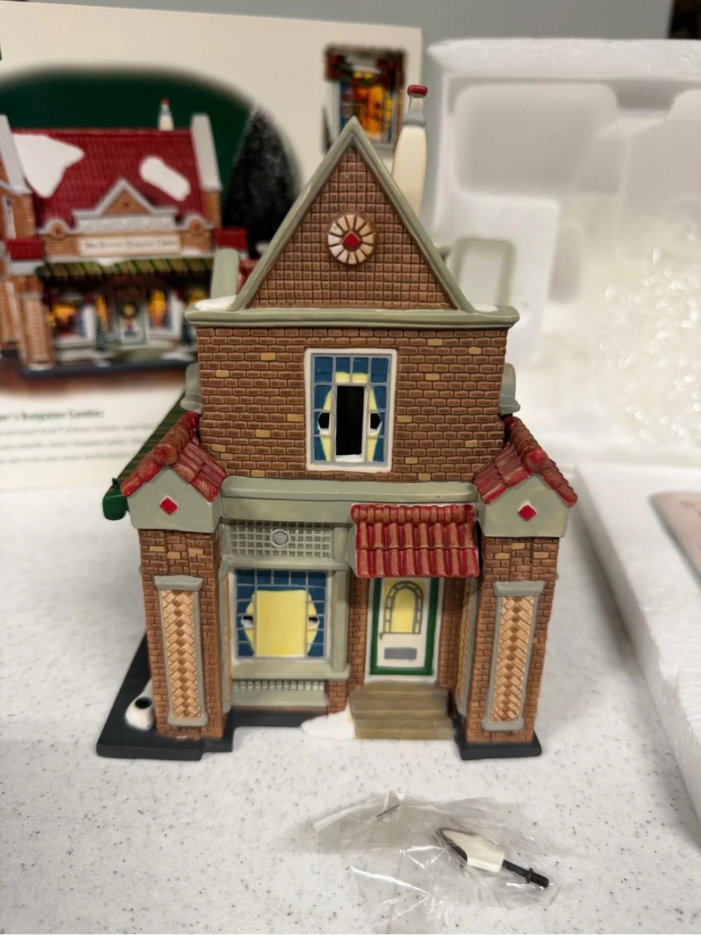Dept. 56 #58917 MRS. STOVERS BUNGALOW CANDIES 3-D Scene Original Box Retired